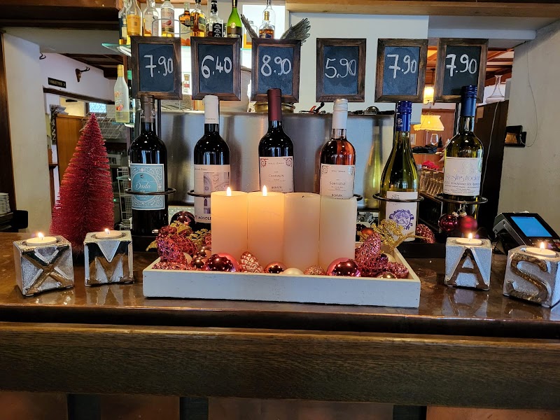 Adler Restaurant and Lounge