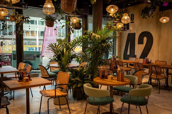 Miss Miu, Bern PostParc