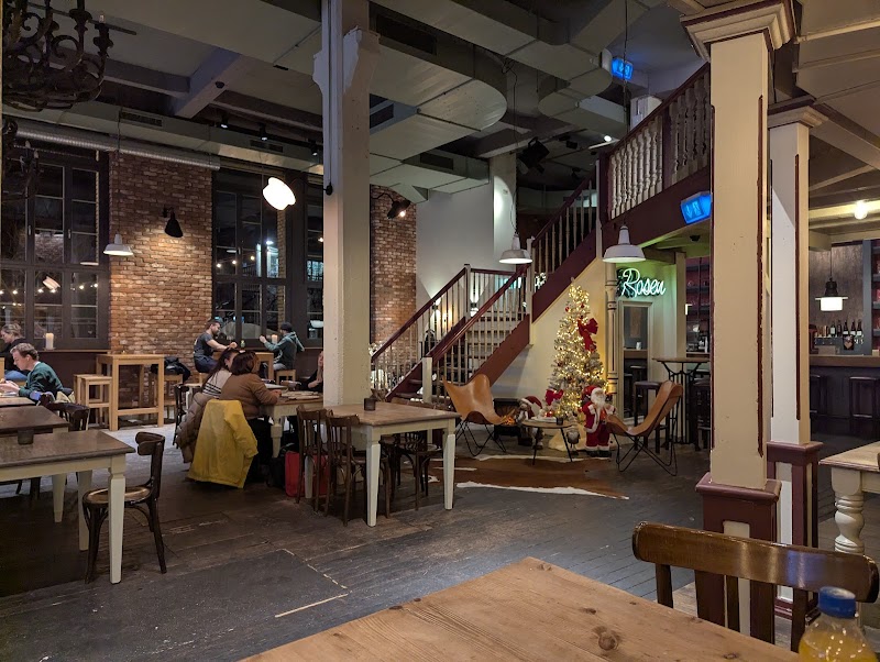 Rosen Restaurant Lagerplatz